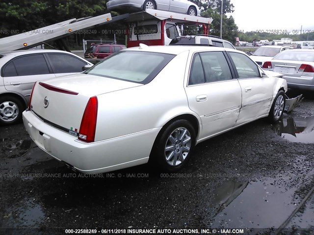 1G6KH5E63BU117310 - 2011 CADILLAC DTS PREMIUM COLLECTION BEIGE photo 4