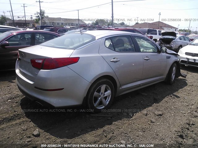 5XXGM4A7XFG483378 - 2015 KIA OPTIMA LX SILVER photo 4