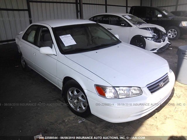 JT2BG22K9Y0474645 - 2000 TOYOTA CAMRY CE/LE/XLE WHITE photo 1