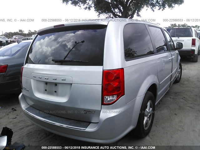 2D4RN3DG4BR630147 - 2011 DODGE GRAND CARAVAN MAINSTREET SILVER photo 4