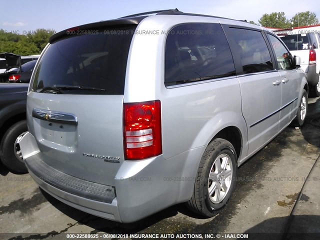 2A4RR5D18AR267031 - 2010 CHRYSLER TOWN & COUNTRY TOURING SILVER photo 4