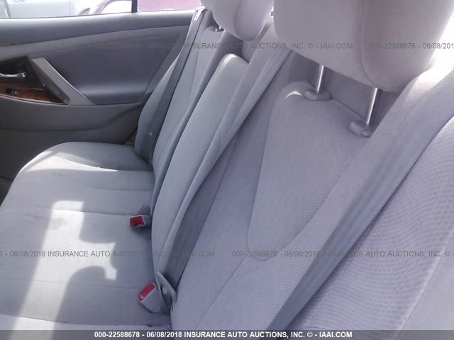 4T4BF3EK7AR014136 - 2010 TOYOTA CAMRY SE/LE/XLE ნაცრისფერი ფოტო 8