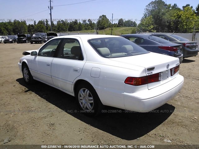 4T1BG22K11U781311 - 2001 TOYOTA CAMRY CE/LE/XLE 白色 照片 3
