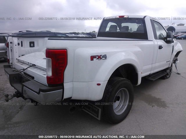 1FTRF3DT8HEF35474 - 2017 FORD F350 SUPER DUTY WHITE photo 4