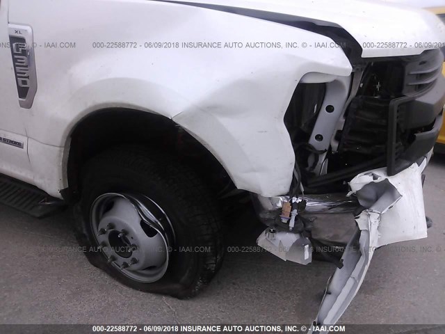 1FTRF3DT8HEF35474 - 2017 FORD F350 SUPER DUTY WHITE photo 6