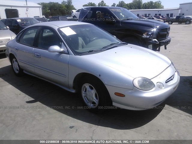 1FAFP52U8WA106434 - 1998 FORD TAURUS LX/SE SILVER photo 1