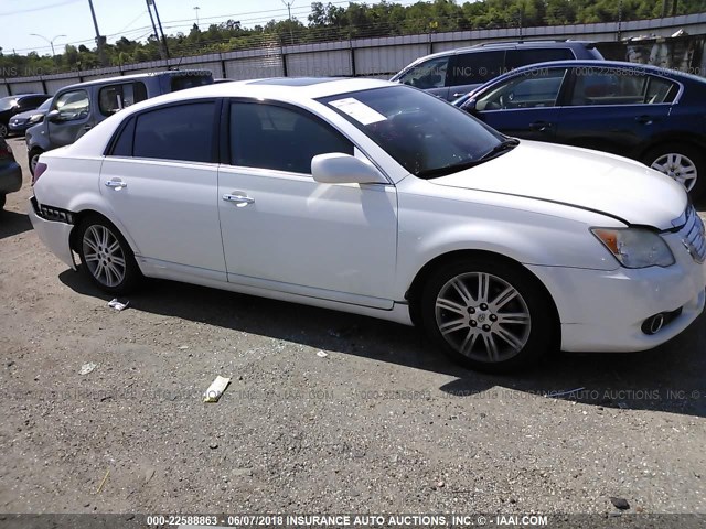 4T1BK36B18U318092 - 2008 TOYOTA AVALON XL/XLS/TOURING/LIMITED WHITE photo 1