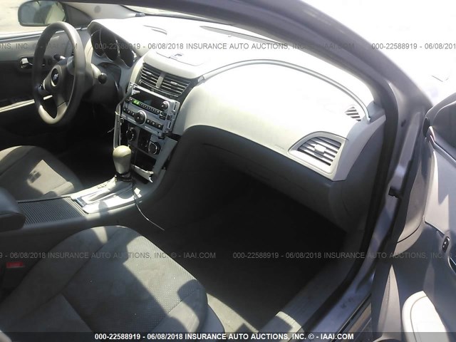 1G1ZA5EU7CF270611 - 2012 CHEVROLET MALIBU LS SILVER photo 5