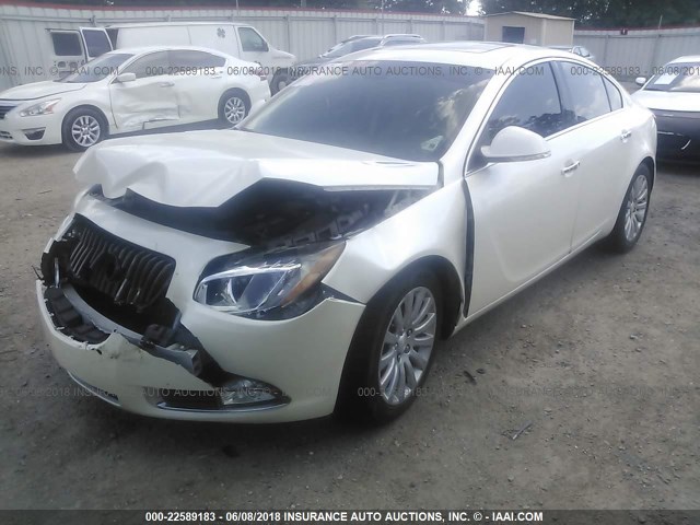 2G4GT5GK7C9109135 - 2012 BUICK REGAL PREMIUM CREAM photo 2