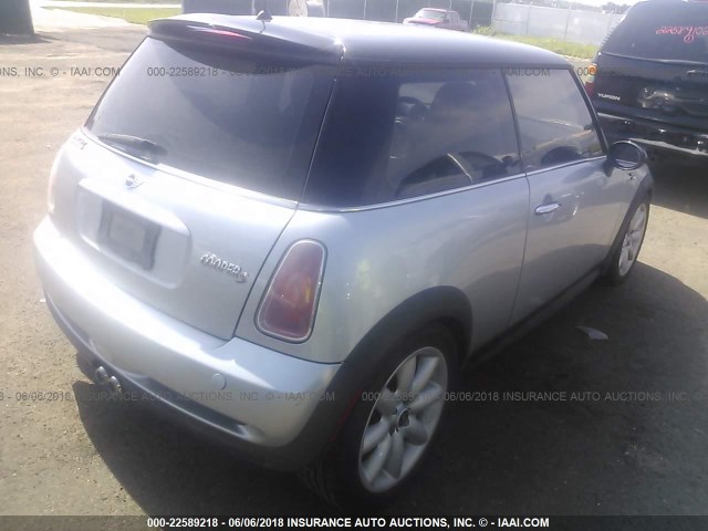 WMWRE33434TD76494 - 2004 MINI COOPER S SILVER photo 4