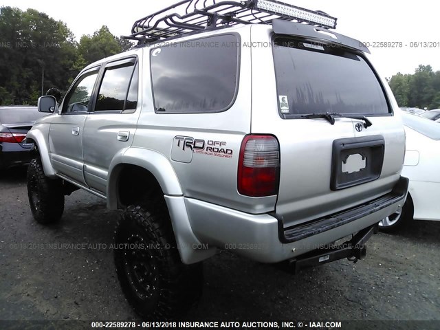 JT3HN87R5Y9042697 - 2000 TOYOTA 4RUNNER LIMITED SILVER photo 3