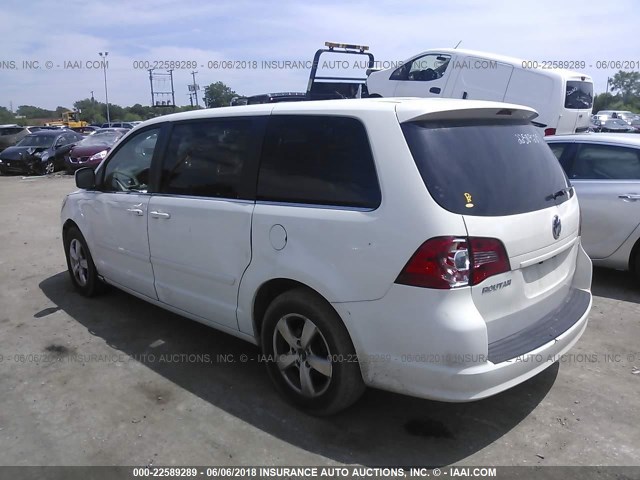 2V8HW34149R500935 - 2009 VOLKSWAGEN ROUTAN SE WHITE photo 3