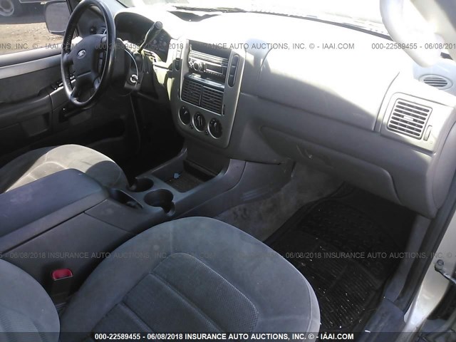 1FMZU73K64UB14211 - 2004 FORD EXPLORER XLT/XLT SPORT/NBX 银色 照片 5
