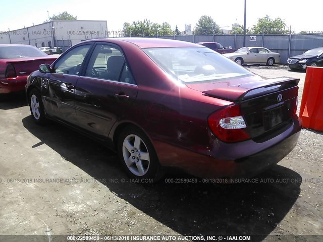 4T1BE32K22U112266 - 2002 TOYOTA CAMRY LE/XLE/SE წითელი ფოტო 3