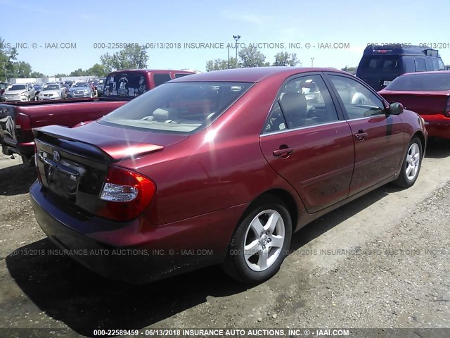 4T1BE32K22U112266 - 2002 TOYOTA CAMRY LE/XLE/SE წითელი ფოტო 4