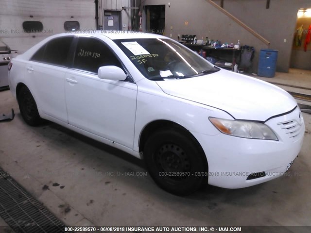 4T1BE46KX7U675251 - 2007 TOYOTA CAMRY NEW GENERAT CE/LE/XLE/SE WHITE photo 1