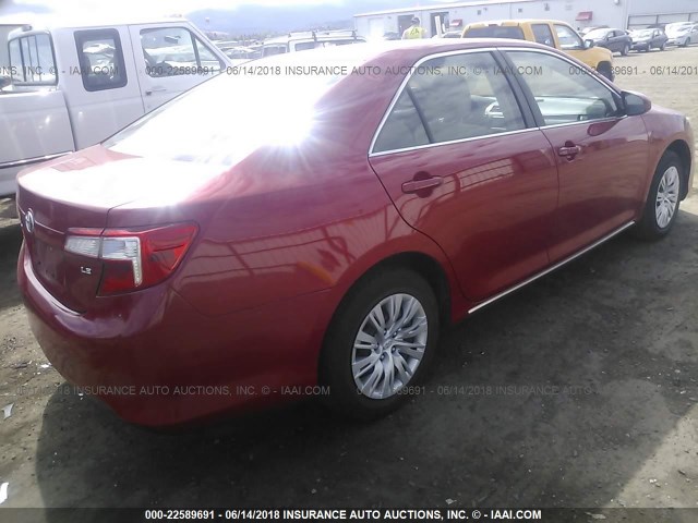 4T1BF1FK0CU585063 - 2012 TOYOTA CAMRY SE/LE/XLE RED photo 4