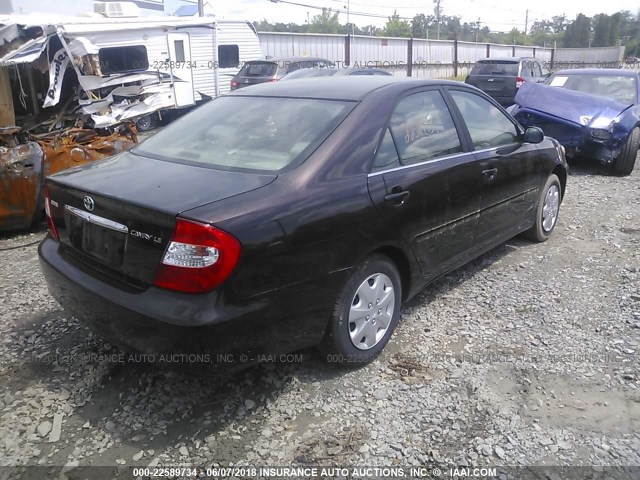 JTDBE32K220115504 - 2002 TOYOTA CAMRY LE/XLE/SE BROWN photo 4