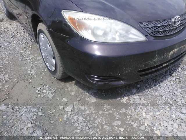 JTDBE32K220115504 - 2002 TOYOTA CAMRY LE/XLE/SE BROWN photo 6