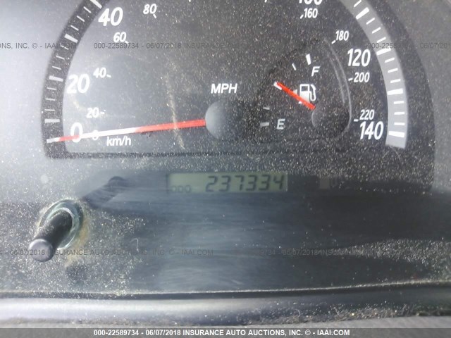 JTDBE32K220115504 - 2002 TOYOTA CAMRY LE/XLE/SE BROWN photo 7