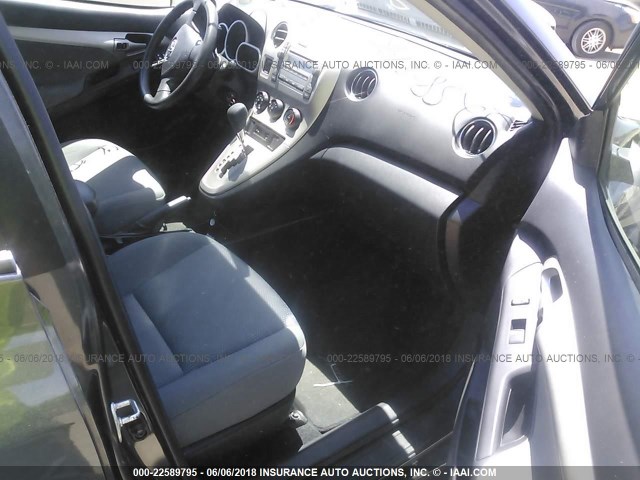 2T1KU40E59C172432 - 2009 TOYOTA COROLLA MATRIX  GRAY photo 5