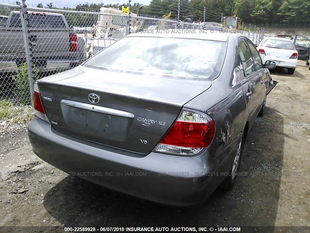 JTDBF30K660168342 - 2006 TOYOTA CAMRY LE/XLE GRAY photo 4
