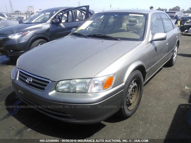 JT2BG22K210603461 - 2001 TOYOTA CAMRY CE/LE/XLE 灰色 照片 2
