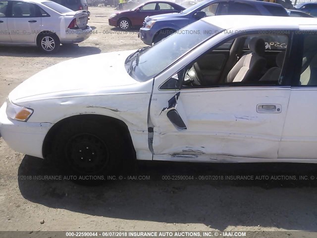 4T1BG22K7WU358210 - 1998 TOYOTA CAMRY CE/LE/XLE WHITE photo 6