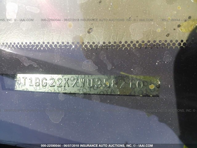 4T1BG22K7WU358210 - 1998 TOYOTA CAMRY CE/LE/XLE WHITE photo 9