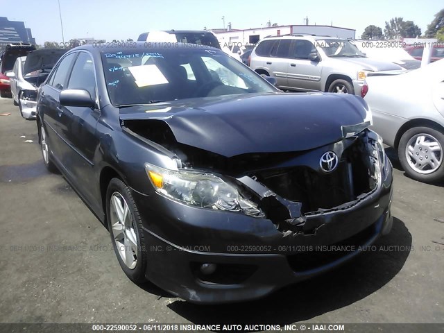4T1BF3EK4AU097888 - 2010 TOYOTA CAMRY SE/LE/XLE GRAY photo 1