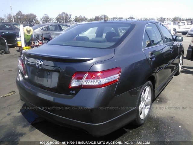 4T1BF3EK4AU097888 - 2010 TOYOTA CAMRY SE/LE/XLE GRAY photo 4