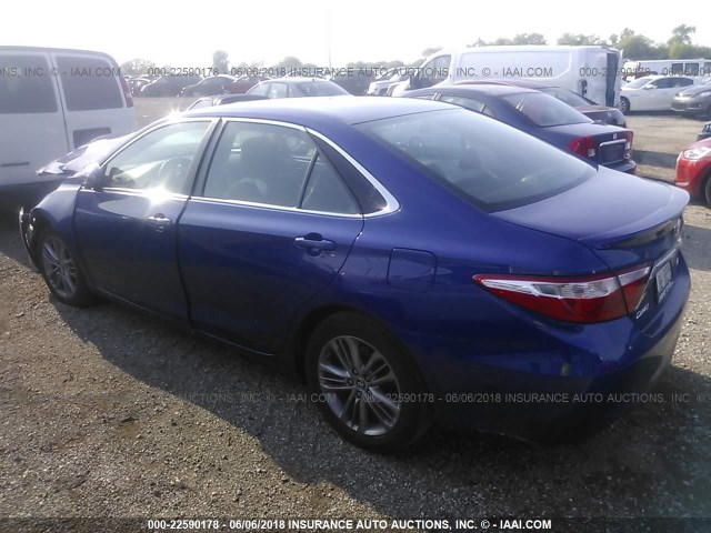 4T1BF1FK4FU905151 - 2015 TOYOTA CAMRY LE/XLE/SE/XSE BLUE photo 3