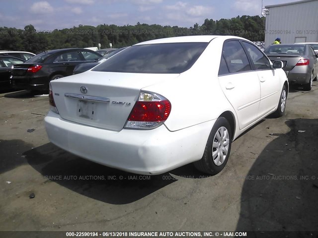 4T1BE32K55U590511 - 2005 TOYOTA CAMRY LE/XLE/SE თეთრი ფოტო 4