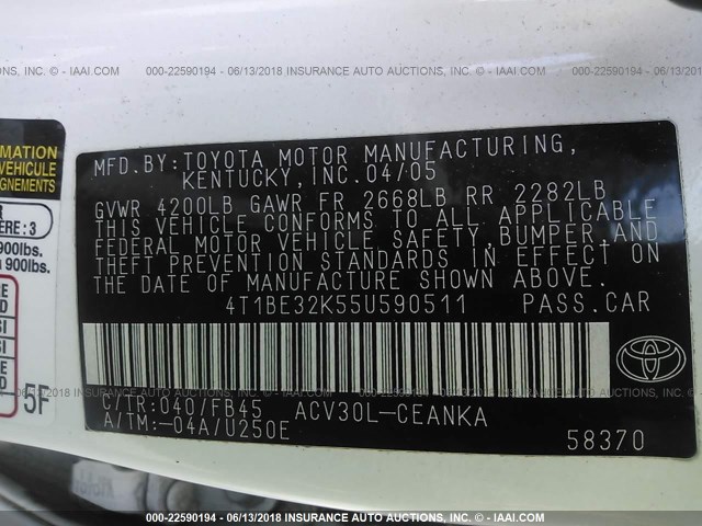 4T1BE32K55U590511 - 2005 TOYOTA CAMRY LE/XLE/SE თეთრი ფოტო 9