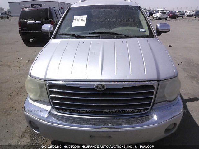 1A8HX58N18F106602 - 2008 CHRYSLER ASPEN LIMITED SILVER photo 6