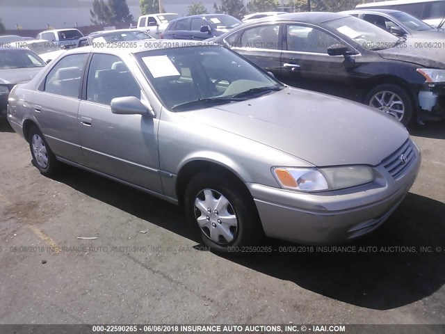 JT2BG22K2X0280831 - 1999 TOYOTA CAMRY LE/XLE Braun Foto 1