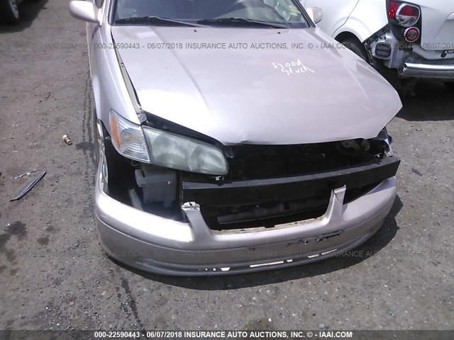 4T1BG22K71U073192 - 2001 TOYOTA CAMRY CE/LE/XLE 银色 照片 6