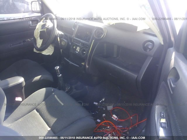 JTLKT334350195605 - 2005 TOYOTA SCION XB ნაცრისფერი ფოტო 5