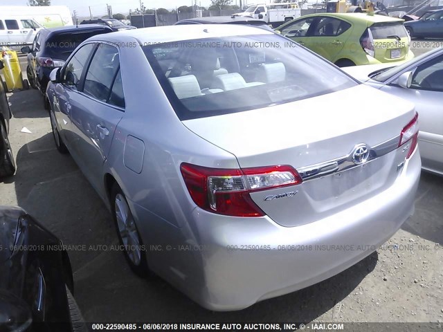 4T1BD1FK0CU055066 - 2012 TOYOTA CAMRY HYBRID/LE/XLE 银色 照片 3