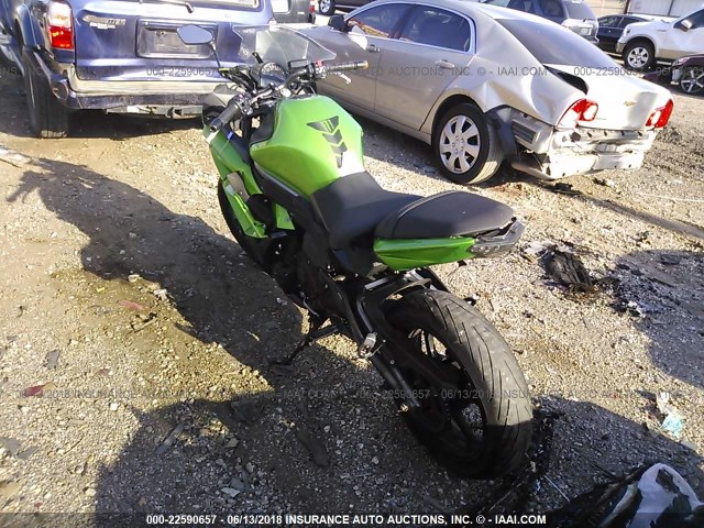 JKAEXEE11CDA05203 - 2012 KAWASAKI EX650 EC GREEN photo 3