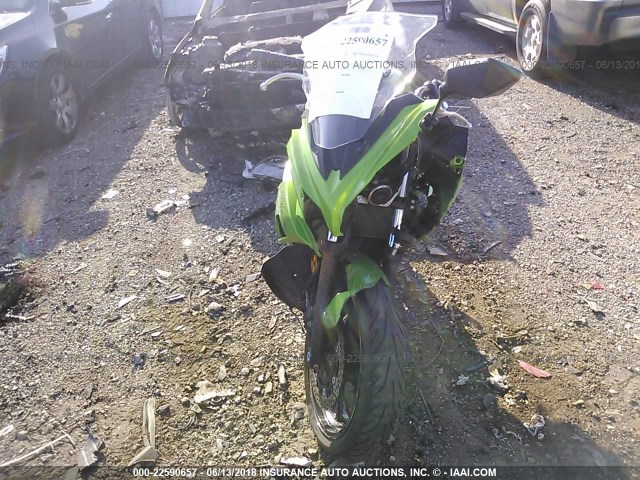 JKAEXEE11CDA05203 - 2012 KAWASAKI EX650 EC GREEN photo 5