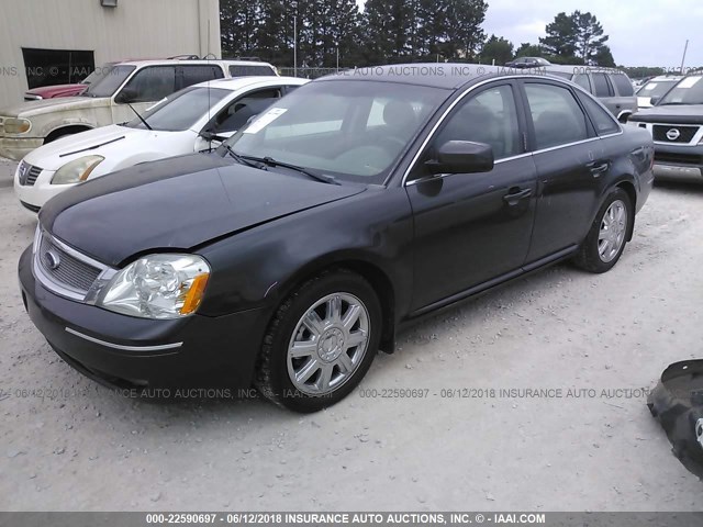 1FAHP24197G128922 - 2007 FORD FIVE HUNDRED SEL GRAY photo 2