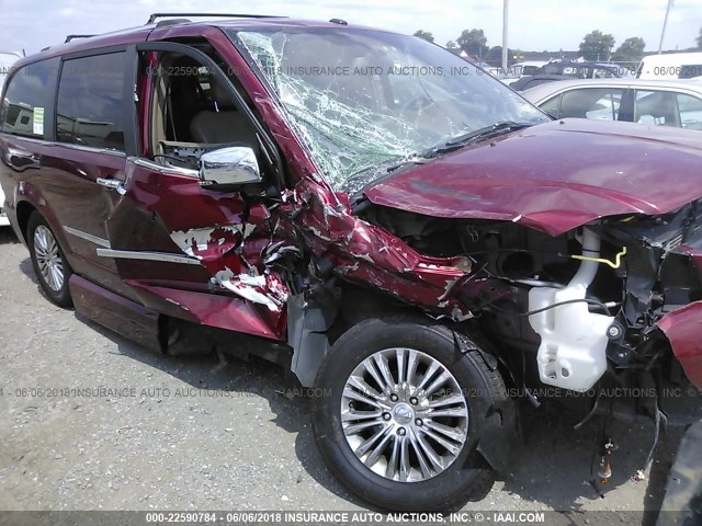 2A4RR6DG1BR666469 - 2011 CHRYSLER TOWN & COUNTRY LIMITED MAROON photo 6