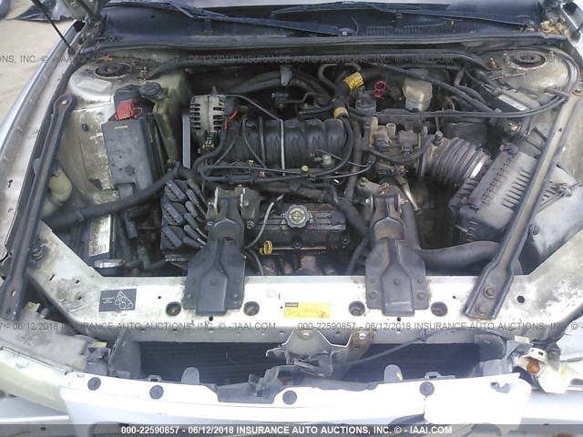 2G4WB55KX11172467 - 2001 BUICK REGAL LS 银色 照片 10