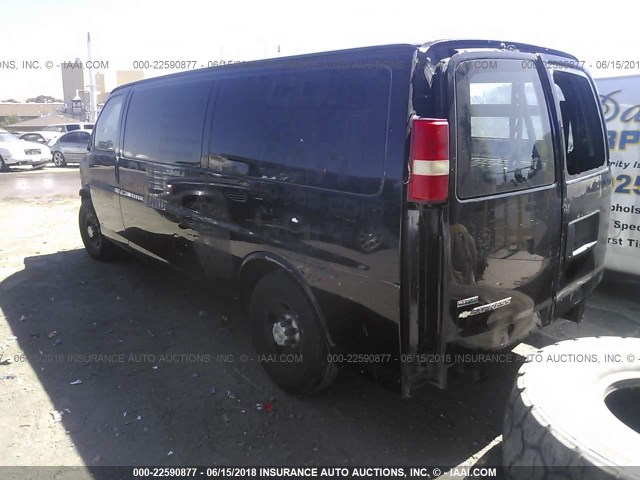 1GCHG39C381207002 - 2008 CHEVROLET EXPRESS G 3500  BLACK photo 3