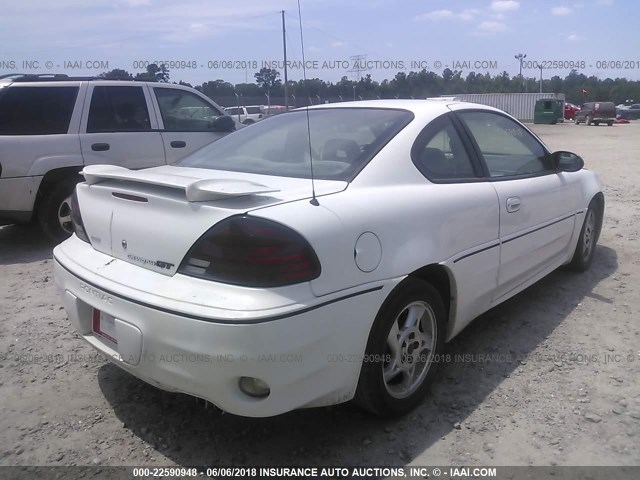 1G2NV12E75M133543 - 2005 PONTIAC GRAND AM GT1 WHITE photo 4