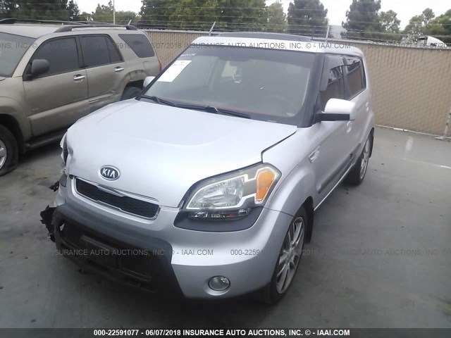 KNDJT2A2XA7091617 - 2010 KIA SOUL +/!/SPORT SILVER photo 2