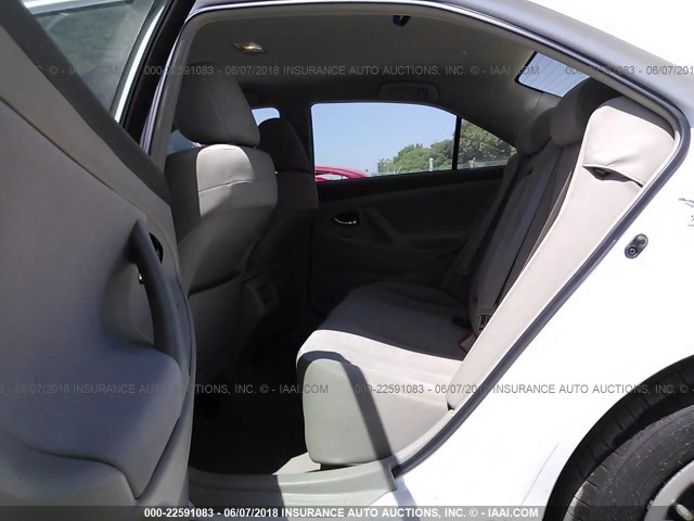 4T1BF3EK8BU592127 - 2011 TOYOTA CAMRY SE/LE/XLE 白色 照片 8