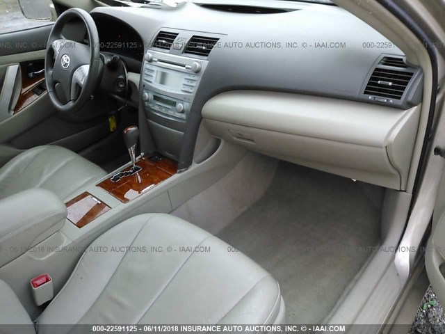 4T1BE46K68U254497 - 2008 TOYOTA CAMRY CE/LE/XLE/SE GOLD photo 5