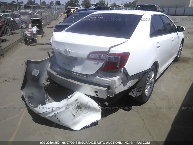 4T1BF1FK0CU186847 - 2012 TOYOTA CAMRY SE/LE/XLE 白色 照片 4